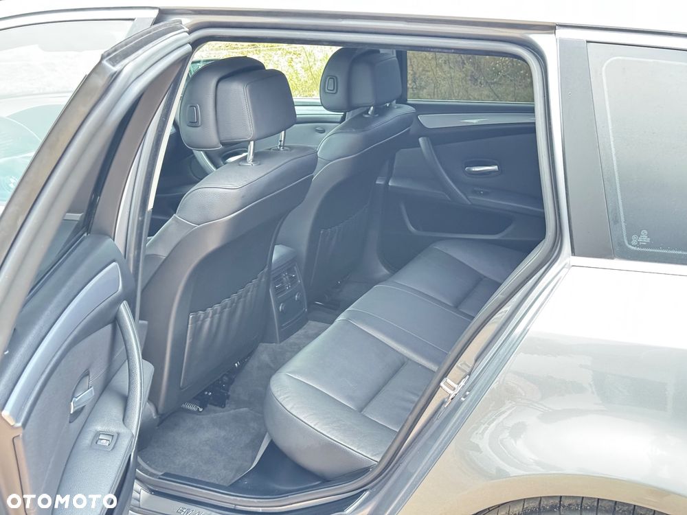 BMW Seria 5 - 24