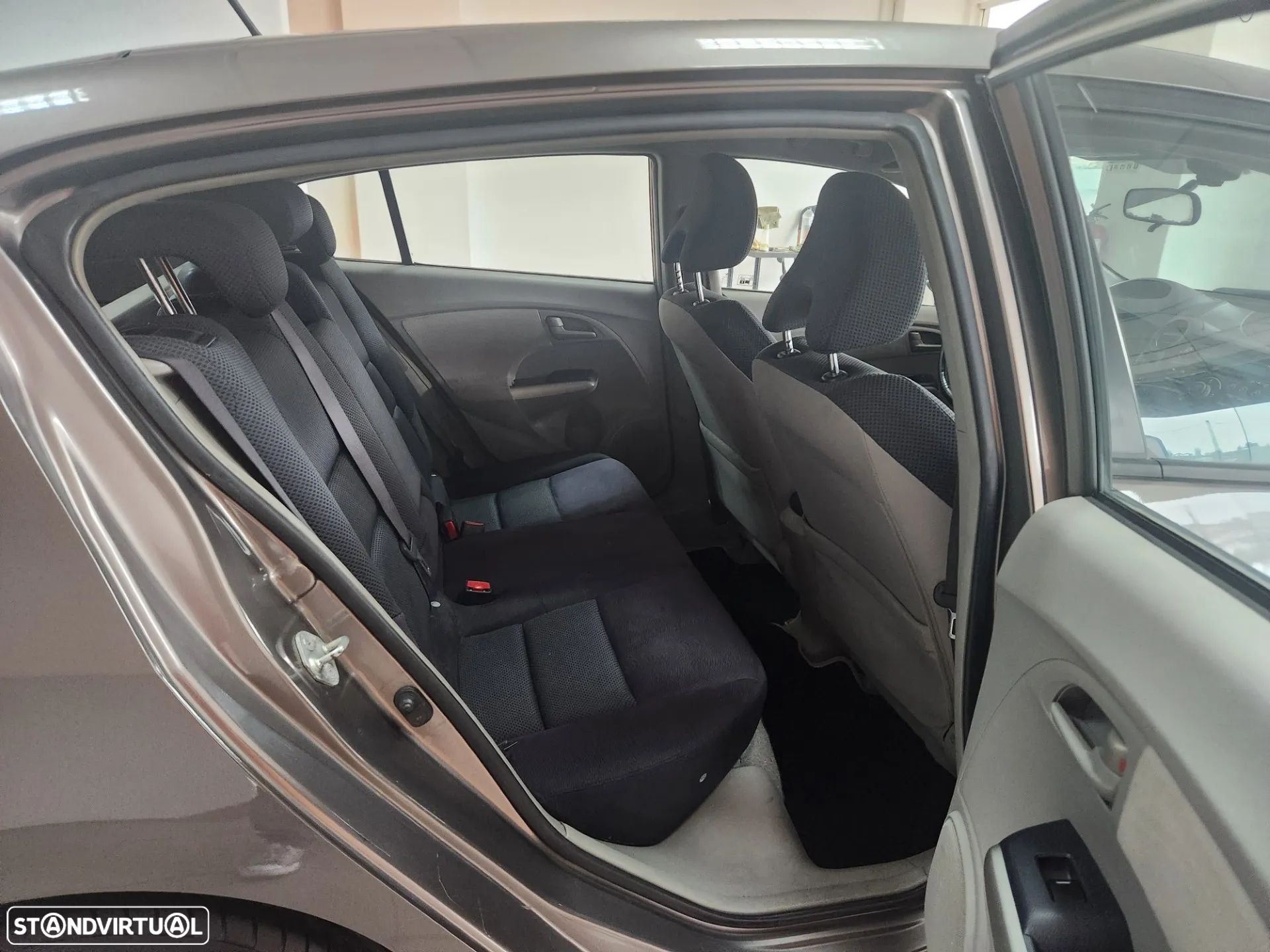 Honda Insight 1.3 IMA i-VTEC Elegance - 34