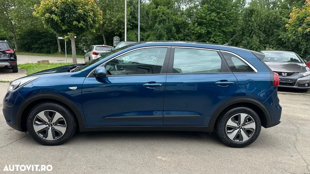 Kia Niro 1.6 GDI 2WD Aut. Edition 7 - 10