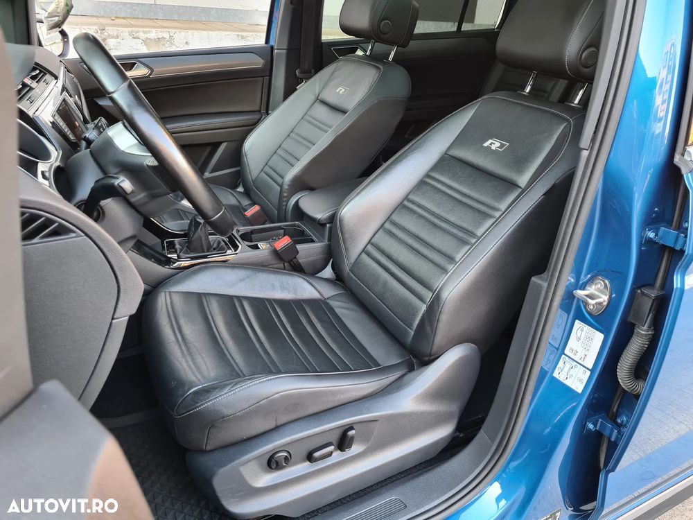 Volkswagen Touran - 16