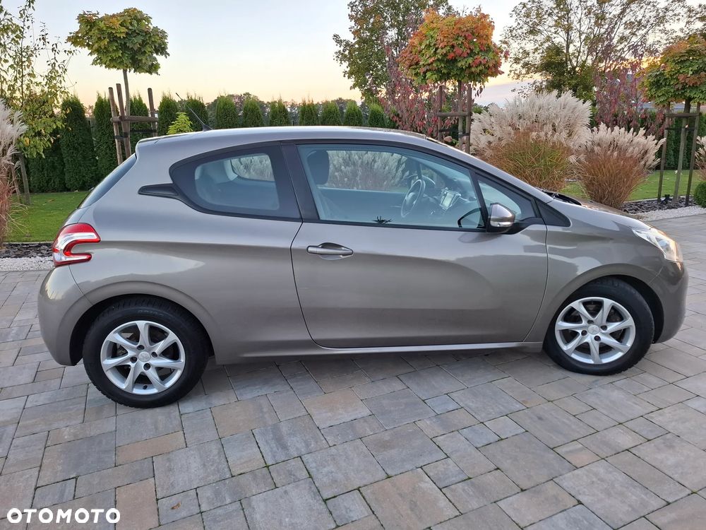 Peugeot 208 1.4 VTi Active - 22
