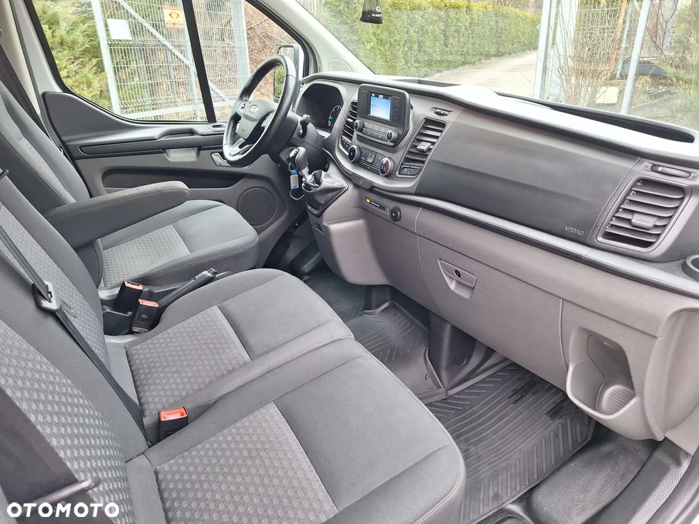 Ford Transit Custom - 27