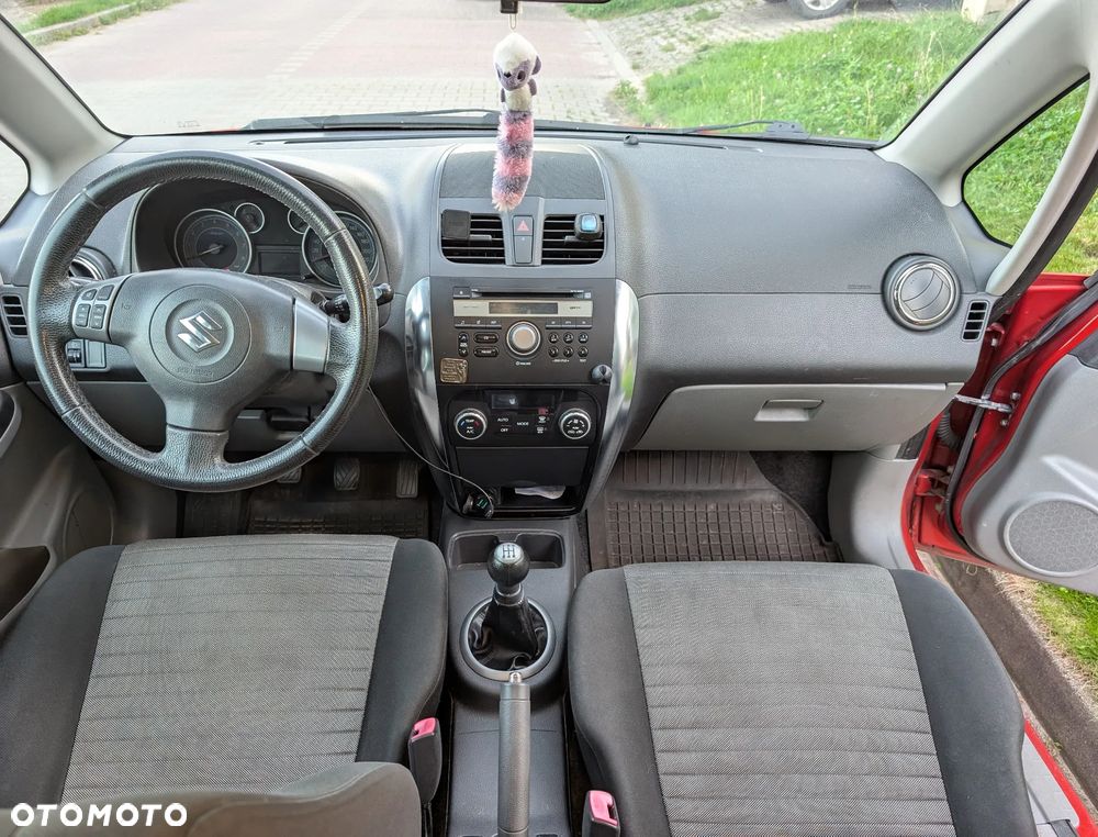 Suzuki SX4 1.6 Comfort - 5