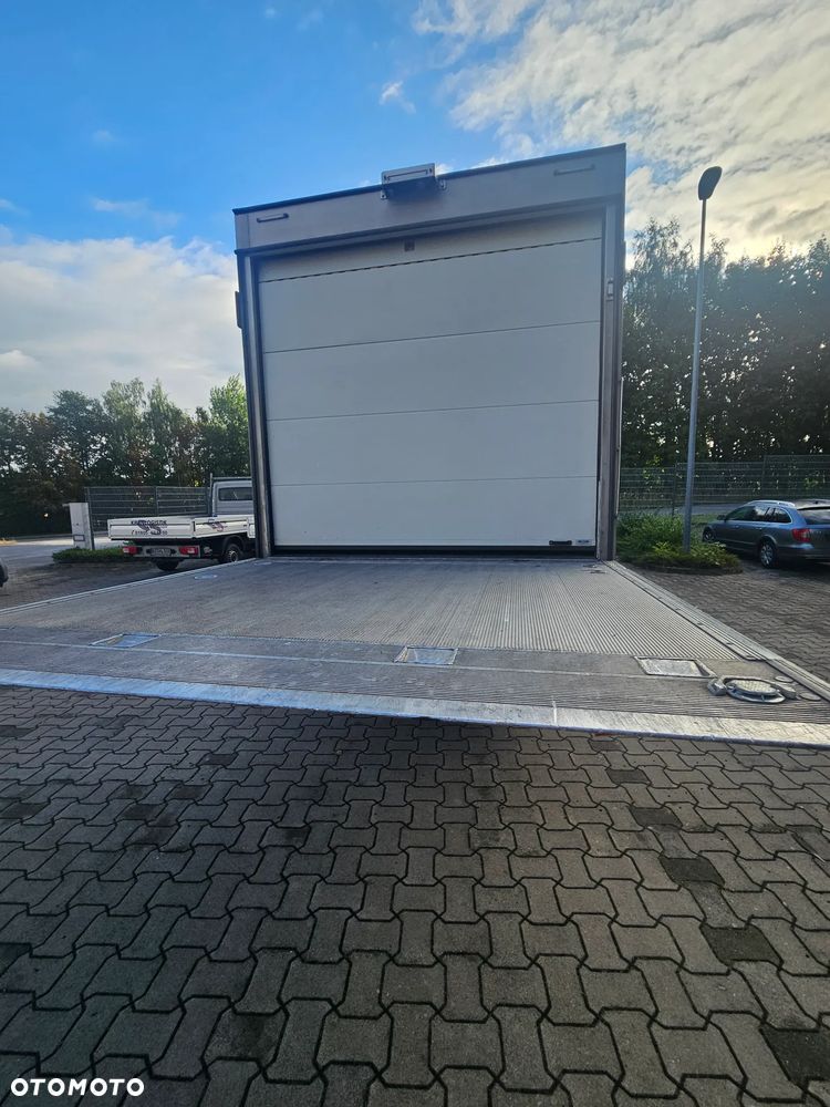 Mercedes-Benz Actros - 11
