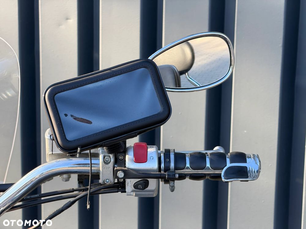 Suzuki Boulevard - 18