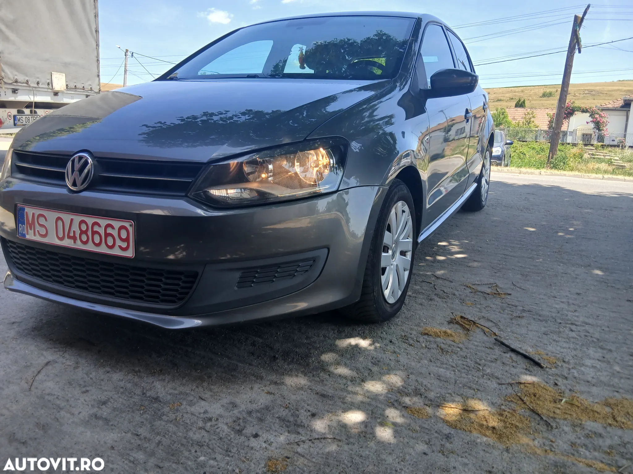 Volkswagen Polo 1.4 Attractive Aut. - 3