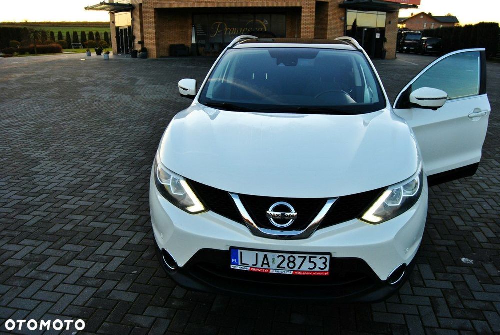 Nissan Qashqai 1.5 dCi TEKNA - 22