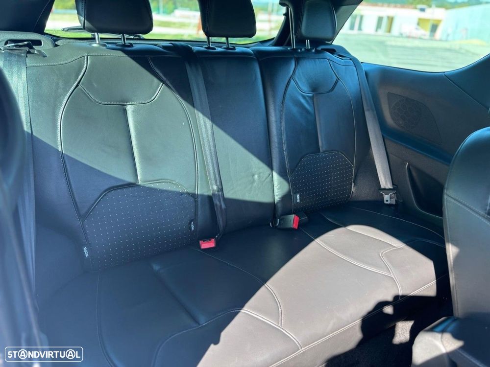 Citroën DS3 1.6 e-HDi So Chic - 15