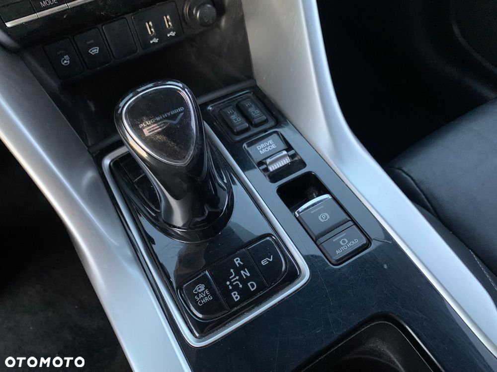 Mitsubishi Eclipse Cross - 21