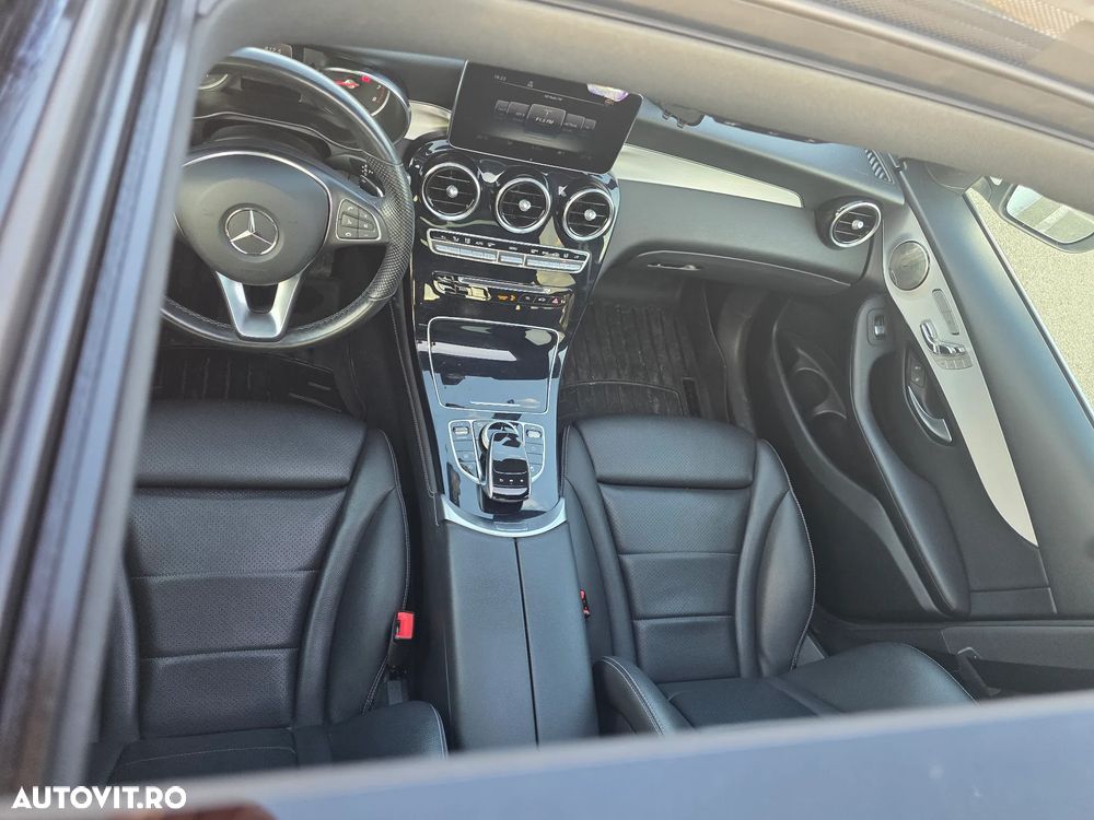 Mercedes-Benz GLC - 31