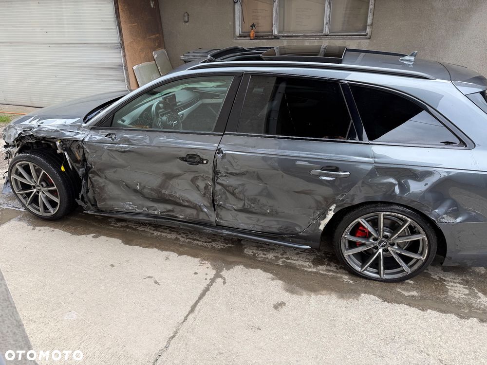 Audi A4 Avant 40 TFSI S tronic S line - 35