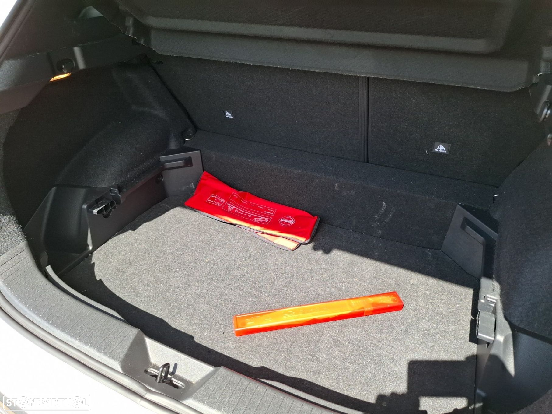 Nissan Qashqai 1.3 DIG-T N-Connecta LED+SKY - 23