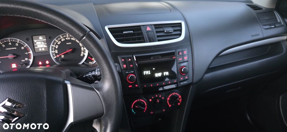 Suzuki Swift 1.2 Premium - 11