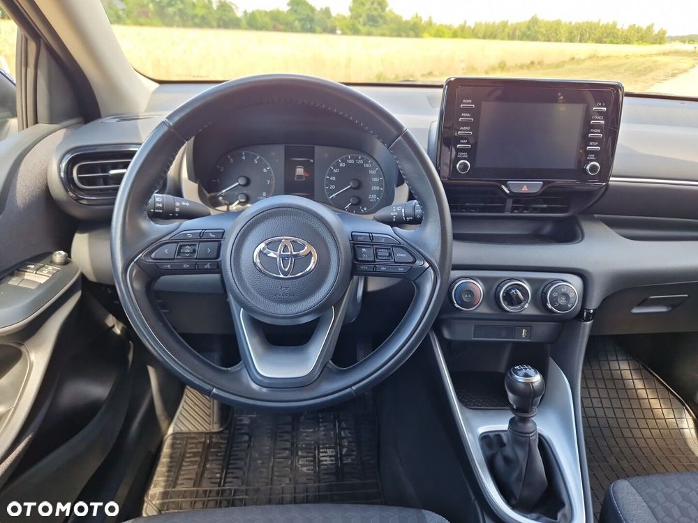 Toyota Yaris - 12