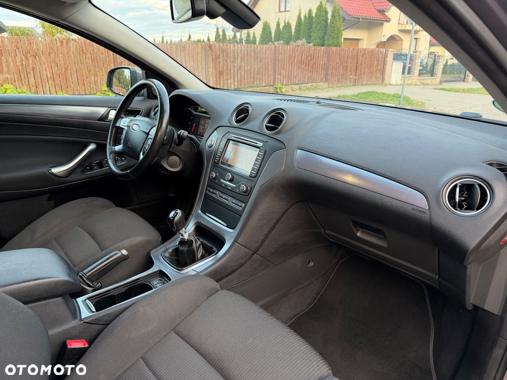 Ford Mondeo 2.0 TDCi Titanium - 35