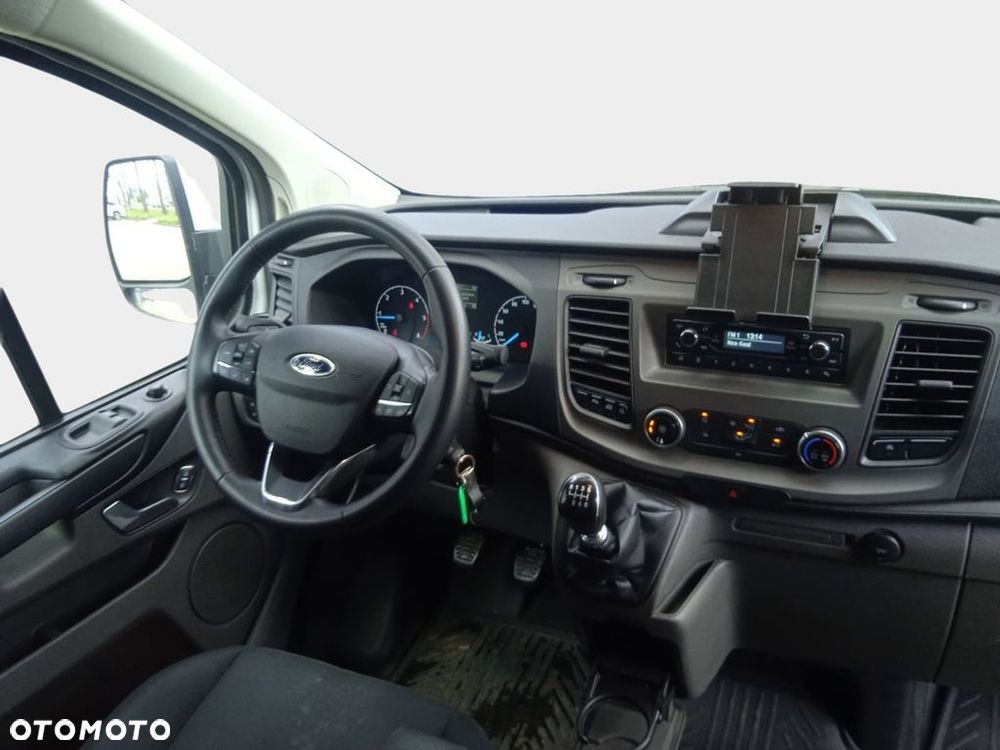 Ford Transit Custom - 11