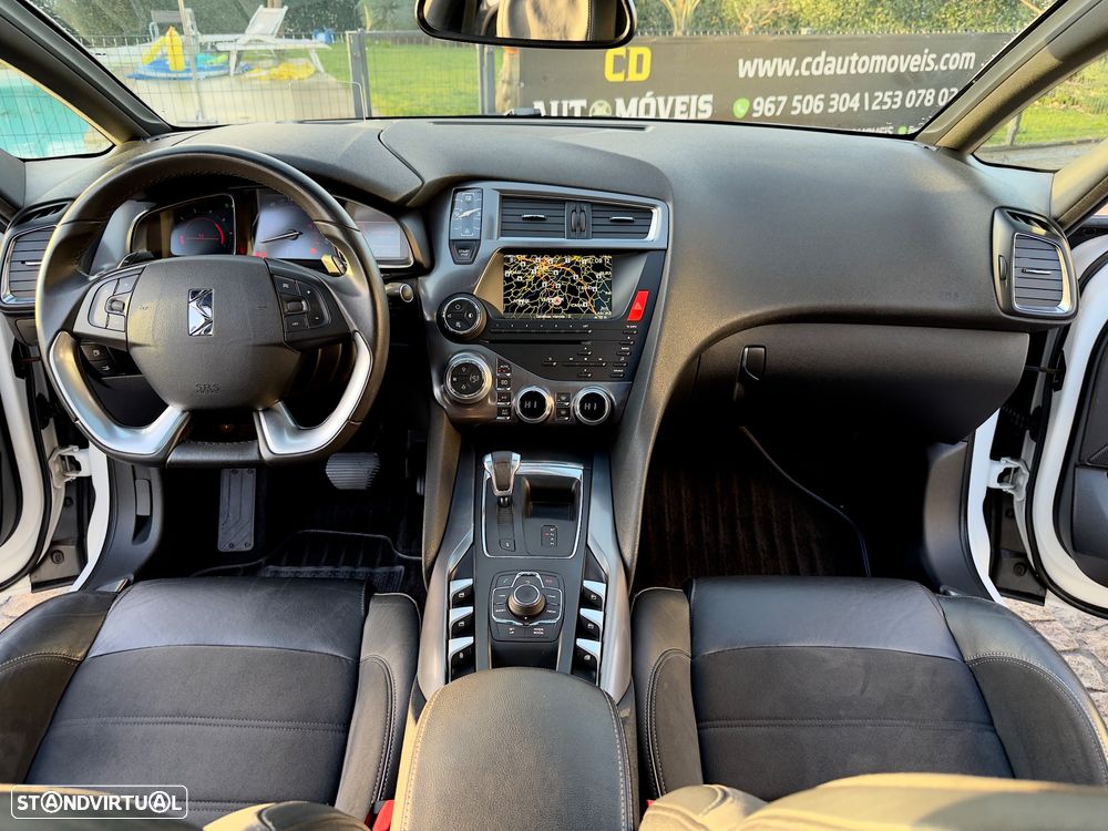 Citroën DS5 e-HDi 115 EGS6 SoChic - 8