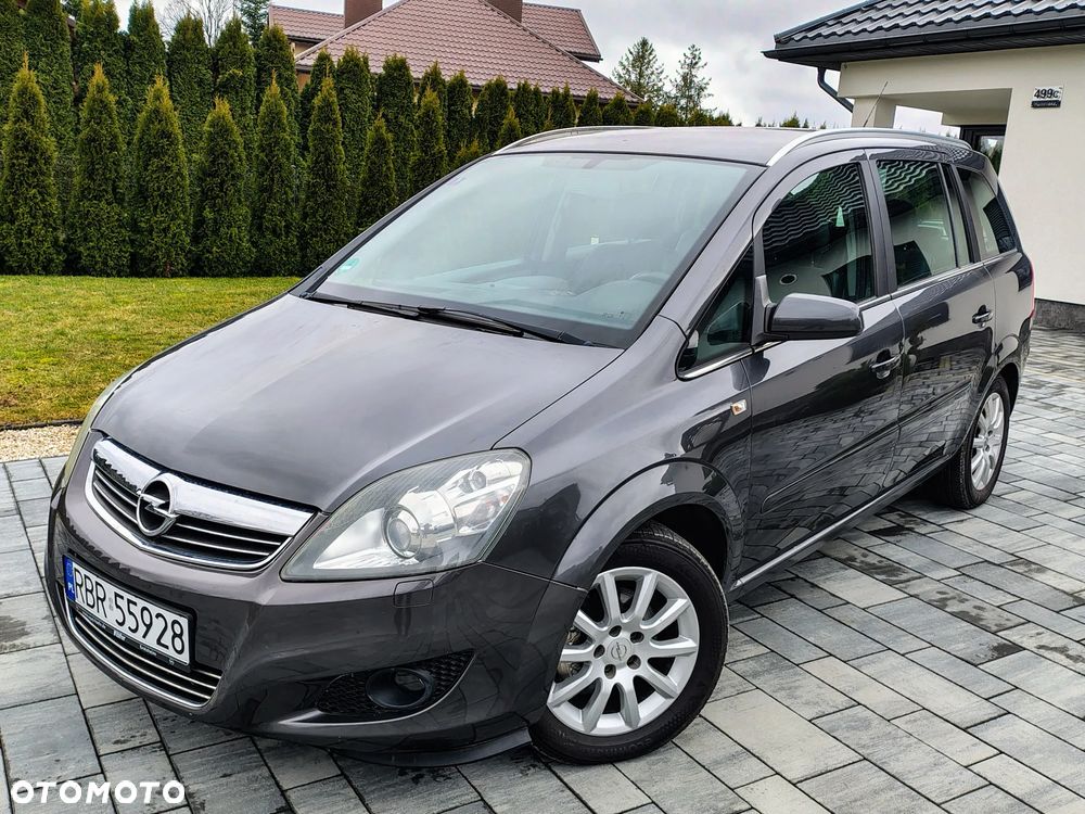 Opel Zafira 1.8 Cosmo - 3