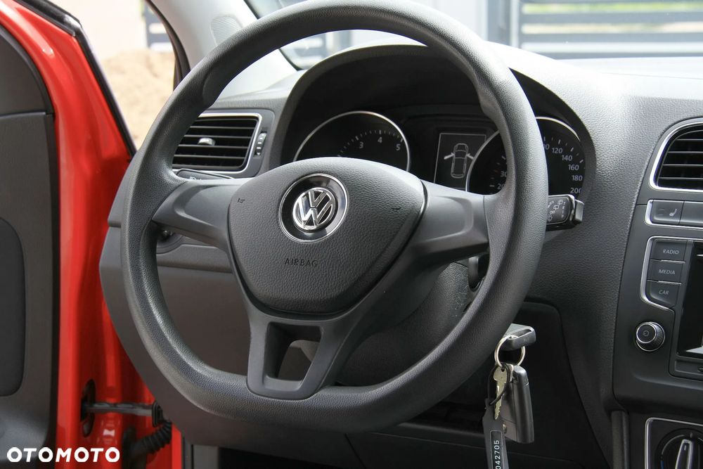 Volkswagen Polo 1.0 Comfortline - 30