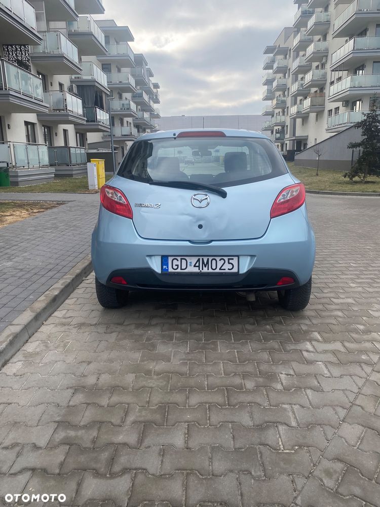 Mazda 2 - 5