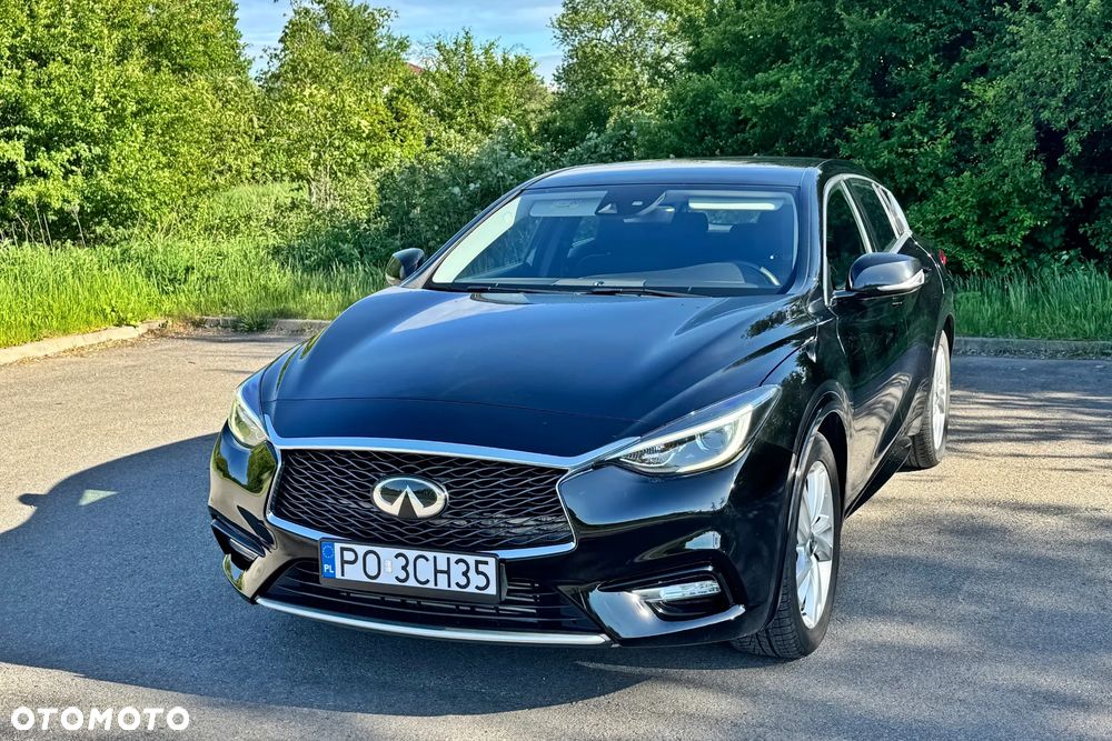 Infiniti Q30 1.5d Business 7DCT - 2