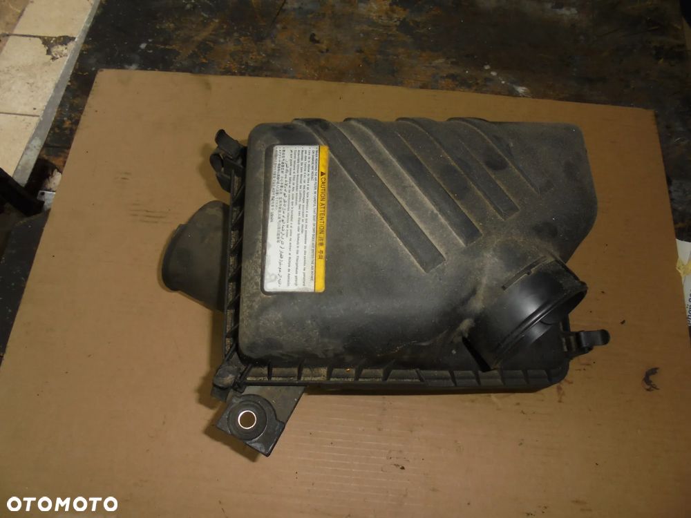 Kia sportage II benzyna 2,0 obudowa filtra powietrza - 1