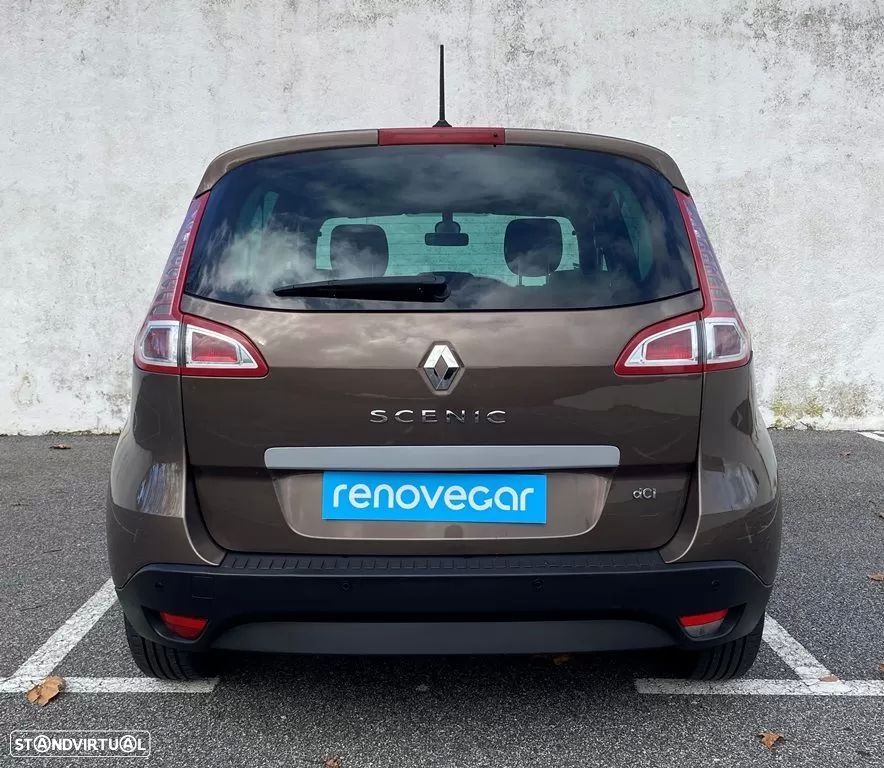 Renault Scénic 1.5 dCi Dynamique S - 4