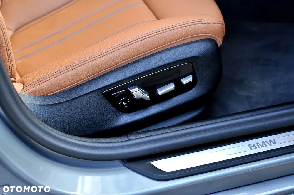 BMW Seria 5 520i - 18