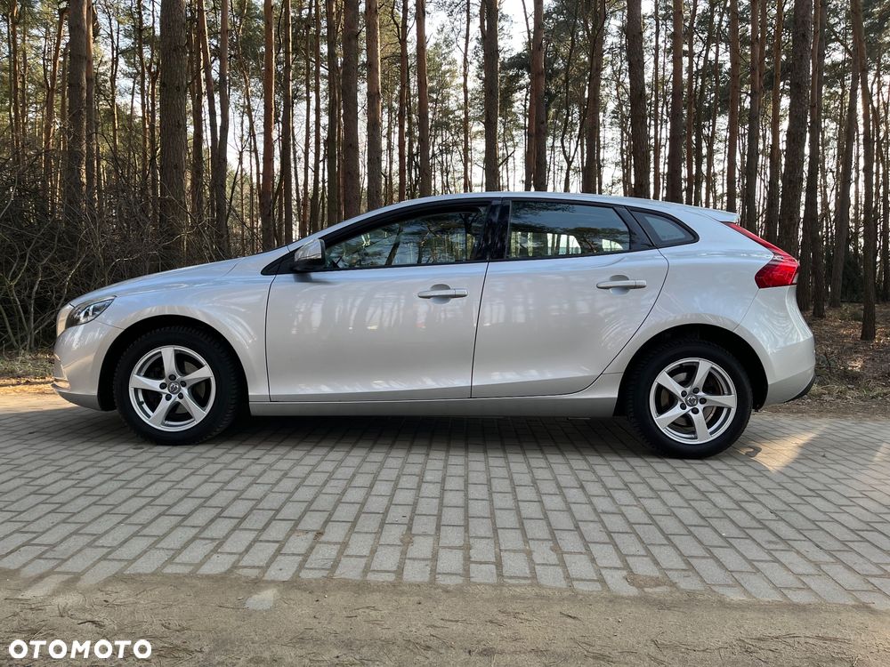 Volvo V40 D2 Kinetic - 8
