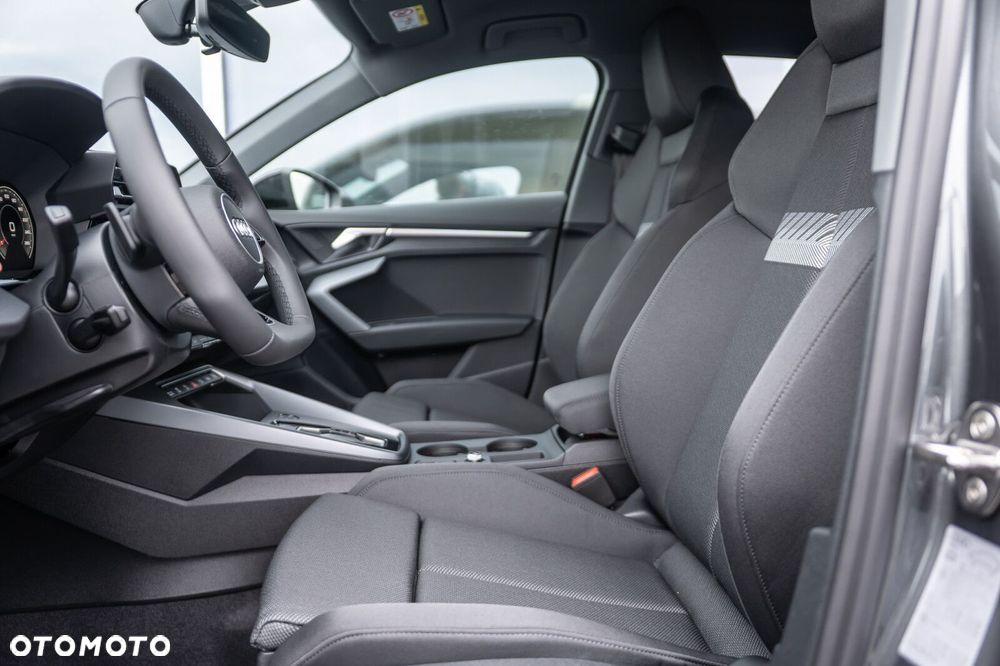 Audi A3 Sportback - 16
