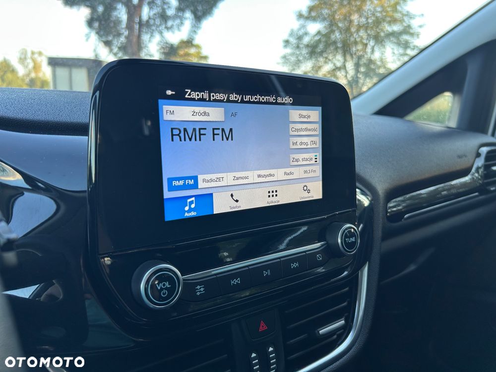 Ford Fiesta 1.1 S&S COOL&CONNECT - 11