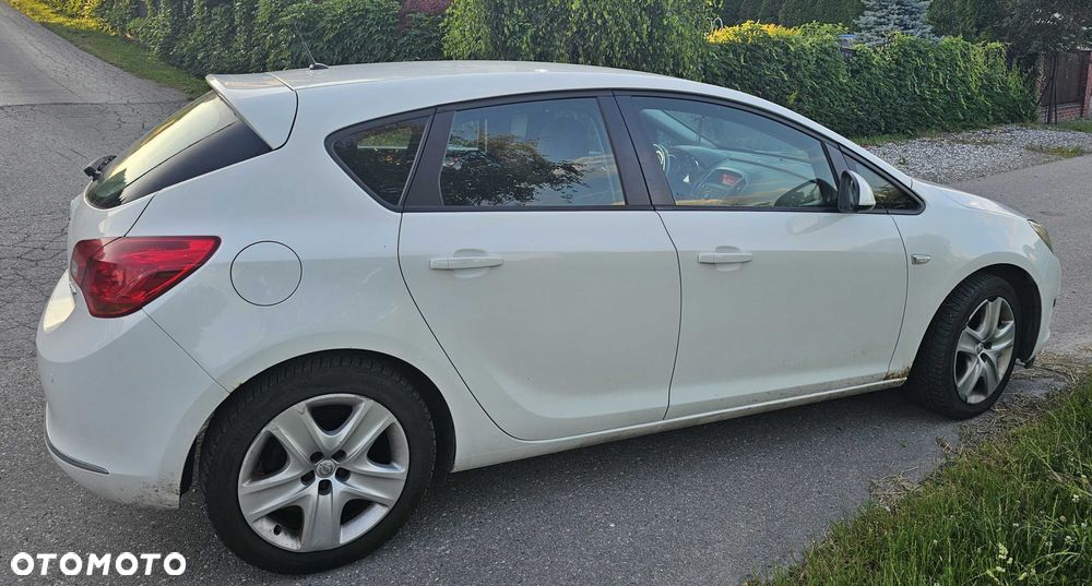 Opel Astra - 4