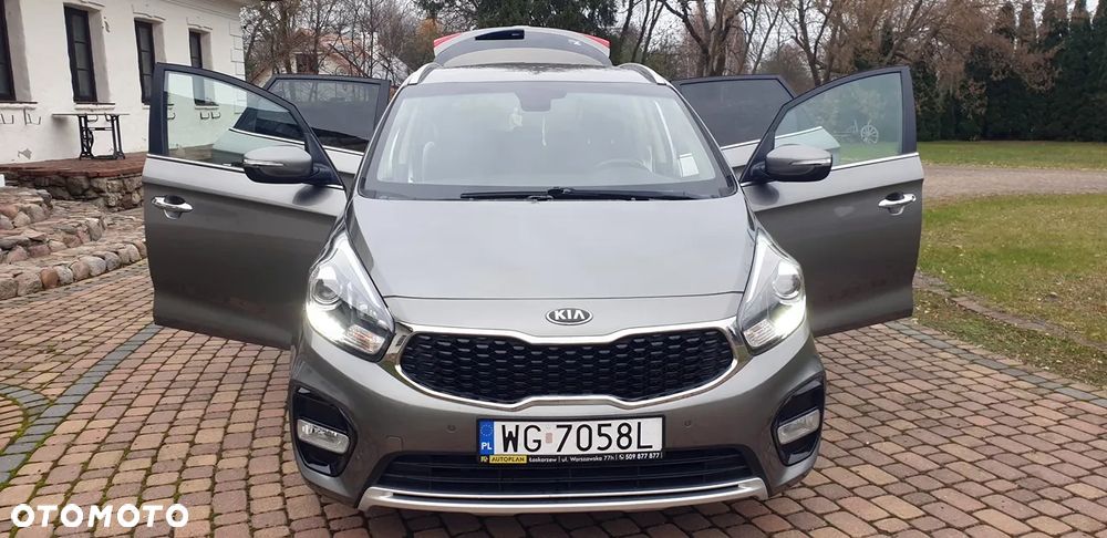 Kia Carens 1.7 CRDi M 7os - 10