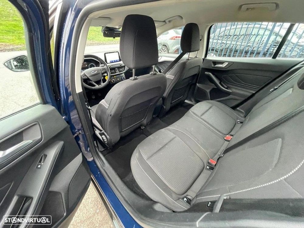 Ford Focus SW 1.0 EcoBoost Active - 6