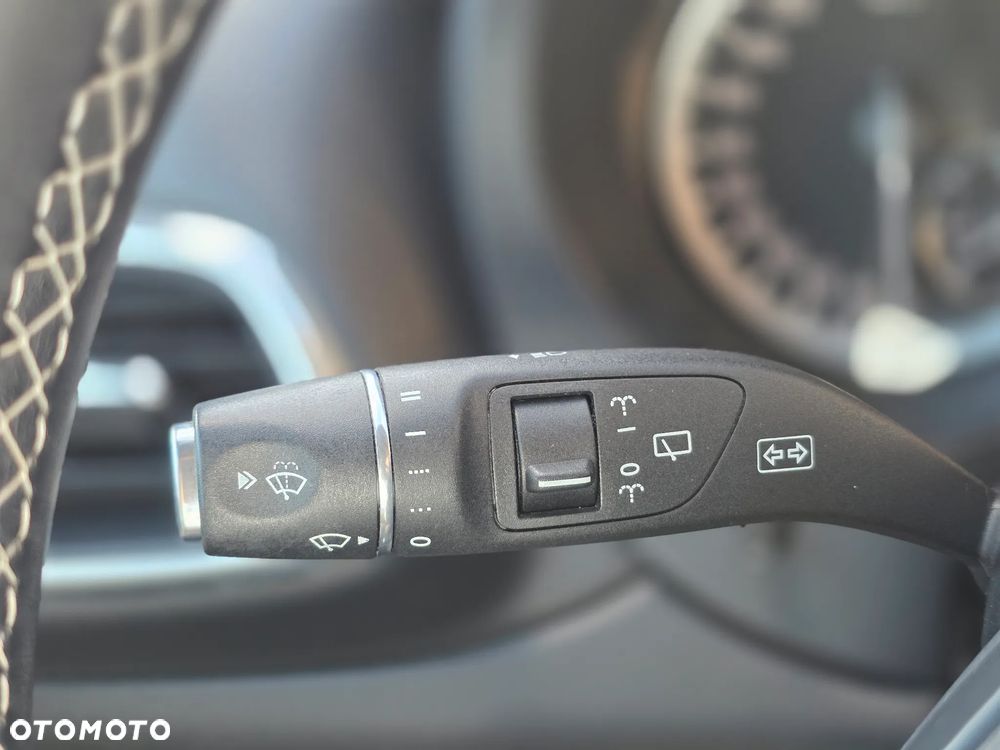 Infiniti Q30 2.2d Premium Tech 7DCT - 32