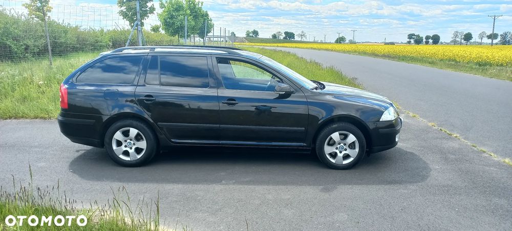 Skoda Octavia 1.6 Ambiente - 15