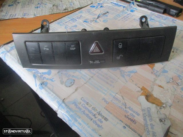 Interruptor 2038215381 MERCEDES W203 2004  BARRA DE CONTROLO - 1