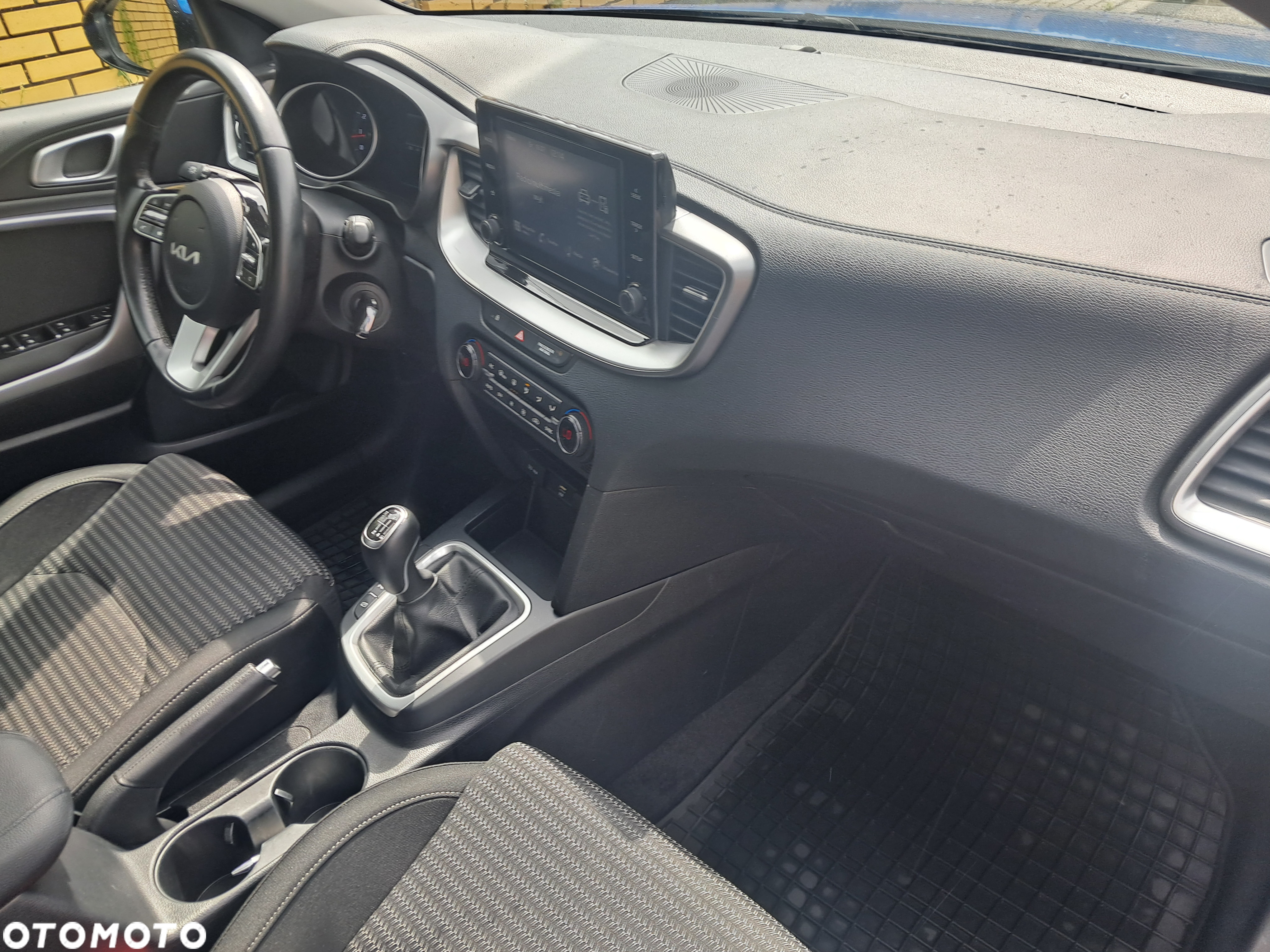 Kia Ceed 1.5 T-GDI M - 14