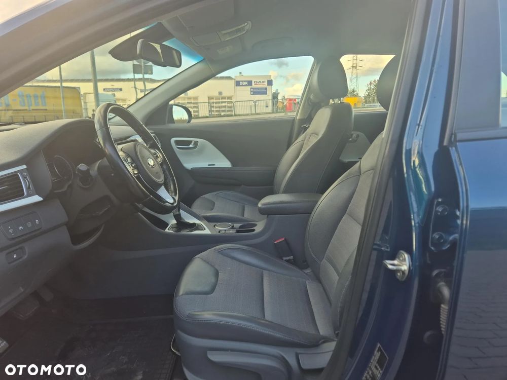 Kia Niro 1.6 GDI Hybrid L - 10