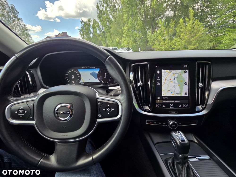 Volvo V60 D4 Geartronic Momentum - 12