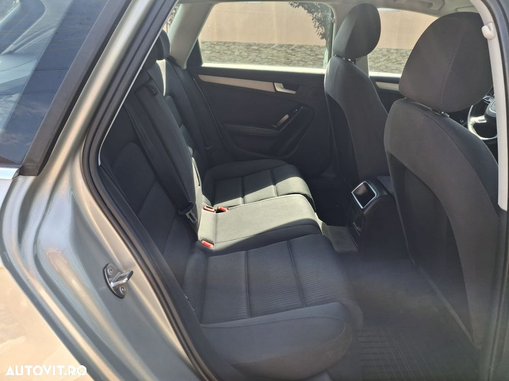 Audi A4 Avant 2.0 TDI DPF Ambition - 9
