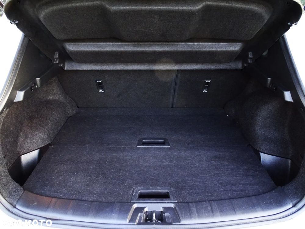 Nissan Qashqai 1.2 DIG-T Tekna EU6 - 38