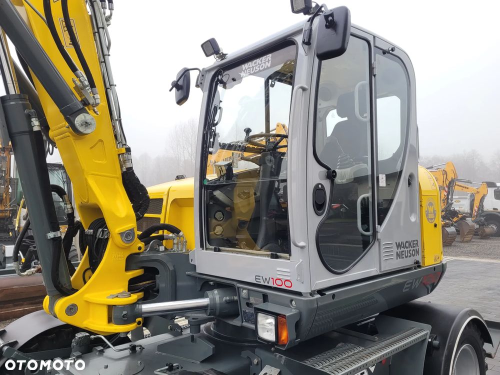 Wacker Neuson EW100 / ROTOTILT / 3 łyżki + widły / model 2020r. / - 7