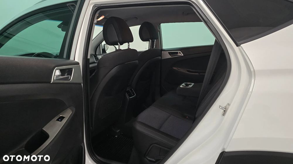 Hyundai Tucson 1.7 CRDI BlueDrive Style 2WD - 7