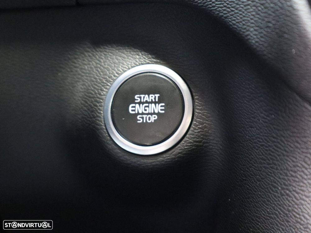 Volvo XC 40 1.5 T4 PHEV Essential - 19