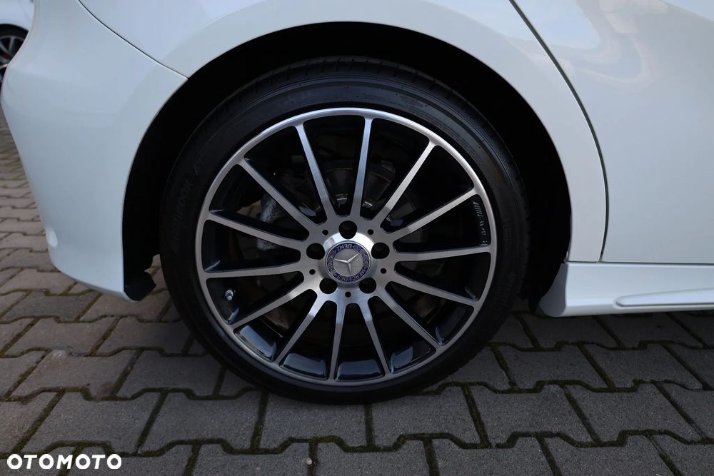 Mercedes-Benz Klasa A 180 (BlueEFFICIENCY) AMG Sport - 41