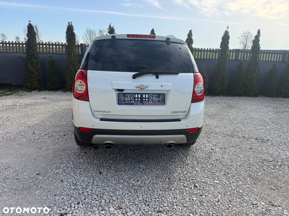 Chevrolet Captiva 2.2 TD AWD LTZ - 9