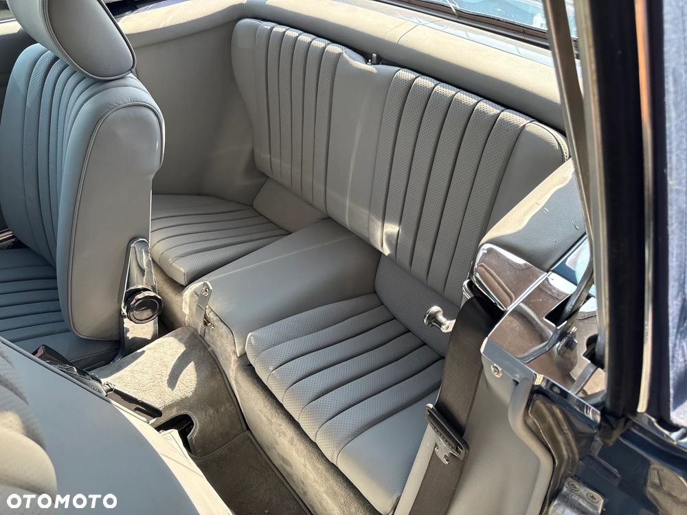 Mercedes-Benz SL - 21