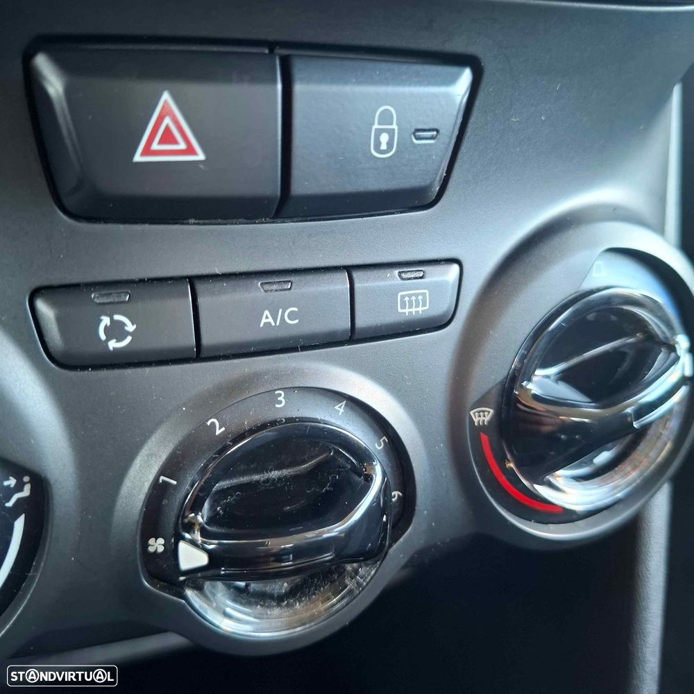 Peugeot 2008 - 23
