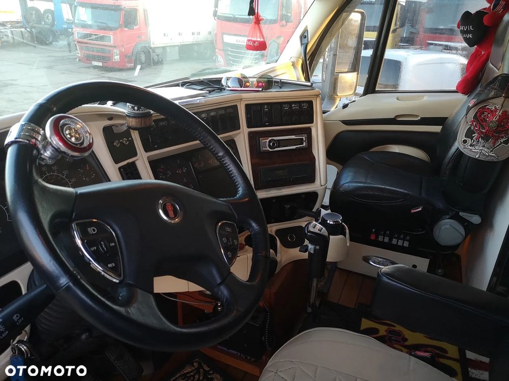 Kenworth T2000 - 6